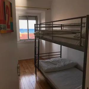 auristelas-hostel.hotels-lisbon-portugal.com/