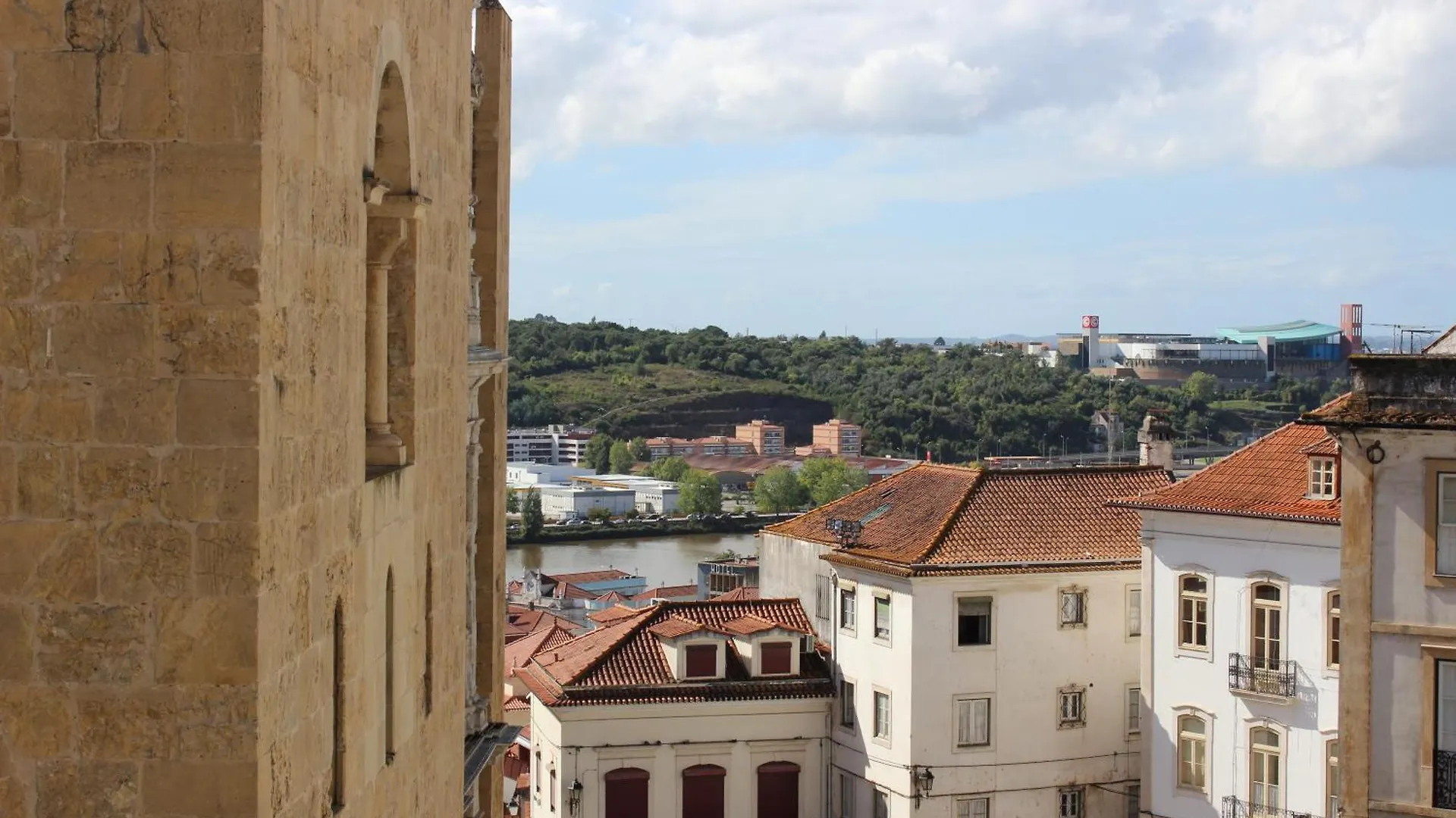 Serenata Hotel & Hostel Coimbra